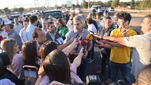 Gobierno inaugura simbólicamente puente Chaco’i y verifica obras