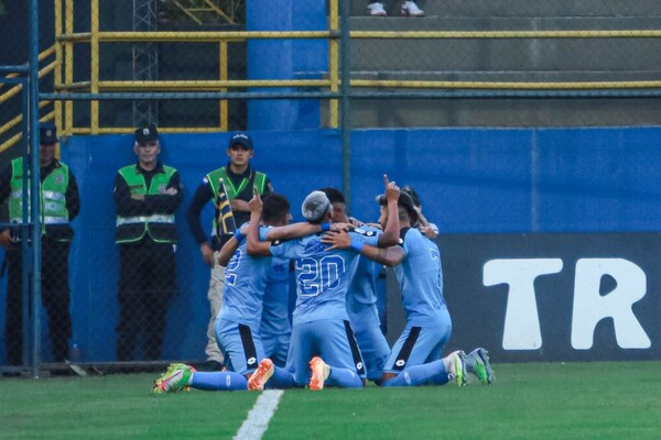 Resistencia venció a Sportivo Trinidense en la tercera fecha del Clausura - Unicanal