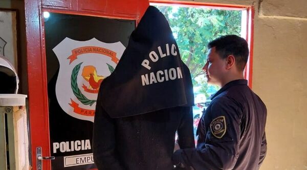 Ladrón arrepentido asumió error y se entregó en una comisaría - Oasis FM 94.3