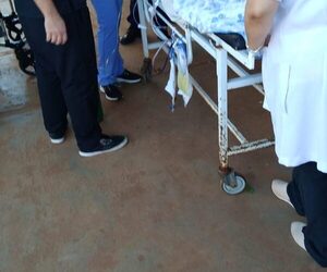 Guincho monta carga cae sobre niño que 12 años en un taller mientras vendía empanadas