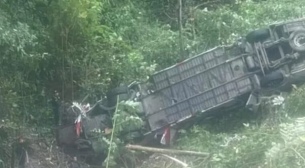 Nueve personas mueren en accidente de autobús en Colombia