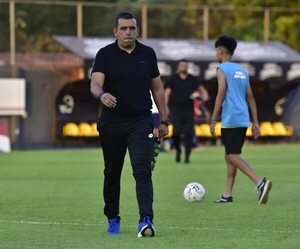 “A provechamos las debilidades del rival”, explicó Carlos Recalde - Fútbol - ABC Color