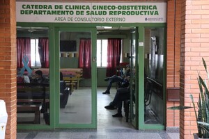 Ofrecen consultas ginecológicas y controles prenatales gratuitos en Clínicas – FCM UNA - Unicanal