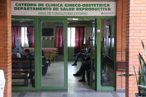 Ofrecen consultas ginecológicas y controles prenatales gratuitos en Clínicas – FCM UNA - Unicanal