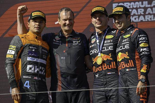 Verstappen gana en Hungría y y camina firme rumbo al tricampeonato | 1000 Noticias