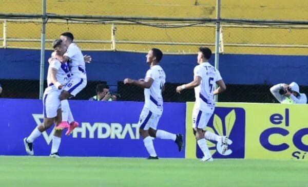 Sportivo Luqueño vs. Sportivo Ameliano: Ameliano sigue siendo la sombra negra de Luqueño - Fútbol - ABC Color