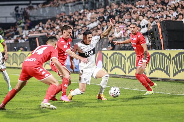 Nacional da vuelta el partido y amplía racha de derrotas de Olimpia - La Tribuna