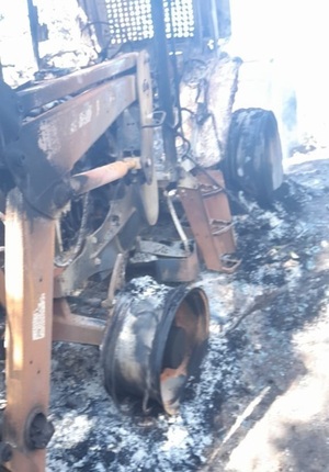 «Dejen de echar árboles» dijeron y quemaron tractor