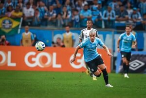 Brasil: Botafogo rescata agónico empate, pero sigue líder con 11 puntos de ventaja - Fútbol Internacional - ABC Color