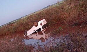 Un automovilista protagoniza grave accidente y huye del lugar del percance – Diario TNPRESS