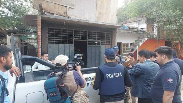 Fiscalía y policía despliegan feroz operativo contra Clan Rotela en Asunción