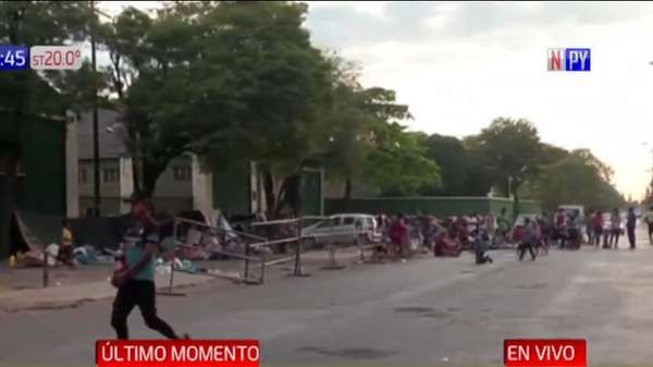 Indígenas cierran Artigas en manifestación contra el INDI - Noticias Paraguay