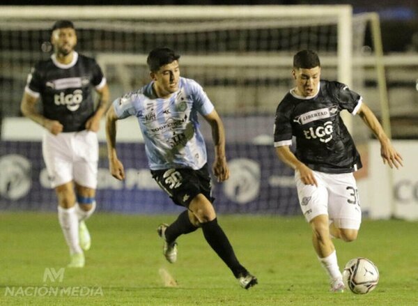 El campeón Libertad recibe a la combativa Guaireña