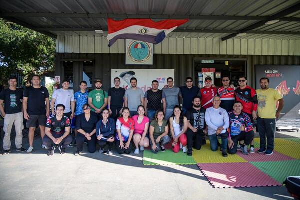 Exitosa 3era Edición de curso gratuito de paracaidismo deportivo