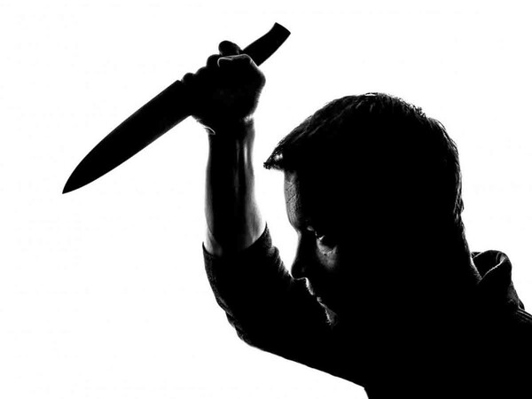 HIEREN CON ARMA BLANCA A JOVEN TRAS RONDA DE TRAGOS EN JESÚS DE TAVARANGUE