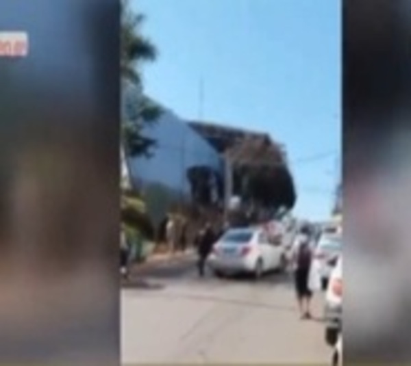 Detienen a conductor violento de CDE - Paraguay.com
