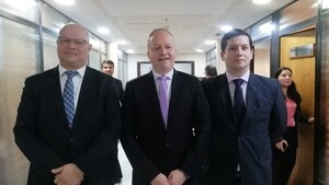 Futuro titular de Hacienda confirma a economistas para viceministerios