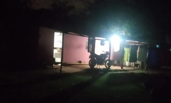 Roban dinero, celulares y electrodomésticos en asalto domiciliario - ABC en el Este - ABC Color