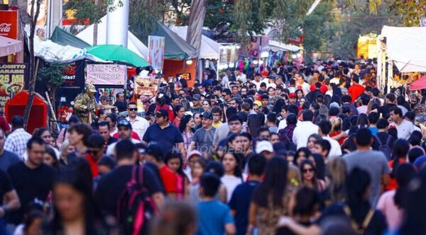 Mujer es imputada tras robar un celular en la expo