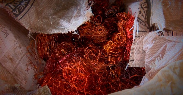 La ruta del cobre: el negocio tras el robo de cables - Unicanal