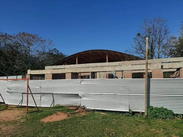 Cuestionadas obras del MEC nuevamente quedaron paralizadas - Nacionales - ABC Color