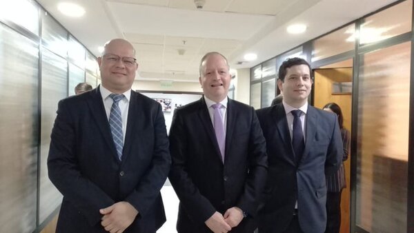 Fernández Valdovinos confirma a sus viceministros para el Ministerio de Hacienda