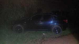 Se abandona lujosa camioneta en venta tras asesinato de su dueño en Alto Paraná