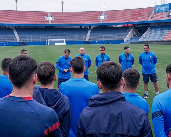 Cerro Porteño inicia una nueva etapa con Diego Gavilán como DT | 1000 Noticias