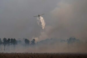 Argentina trabaja contrarreloj para combatir incendio forestal en cerro Uritorco - Mundo - ABC Color