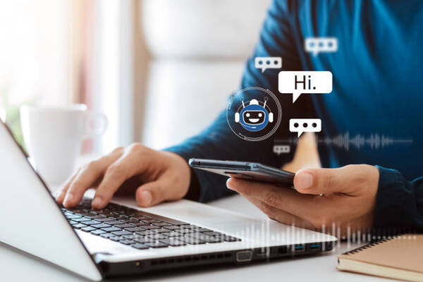 El chatbot con IA de Microsoft se puede usar ahora en los navegadores de Google y Apple - Revista PLUS