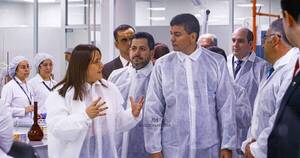La Nación / Peña aplaude la inversión estratégica de las industrias farmacéuticas