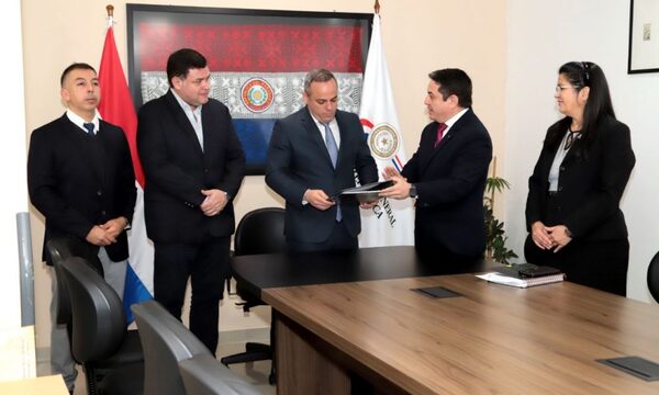 Remiten rendiciones de cuentas de organizaciones políticas a la Contraloría General