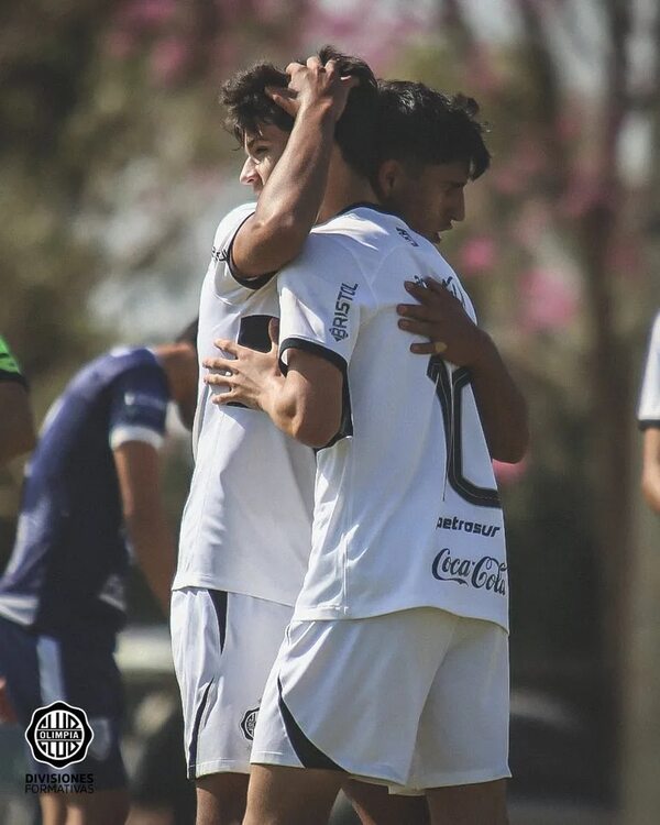 La cima sigue siendo franjeada en la Sub 16 - Fútbol - ABC Color