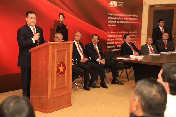 Dan apertura a curso de “Buenas Prácticas Municipales” para intendentes y concejales colorados - ADN Digital
