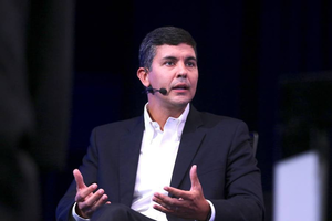 Santiago Peña buscará captar inversionistas desde São Paulo