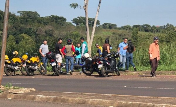 Motociclista paraguaya quedó grave tras accidente, en Foz de Iguazú
