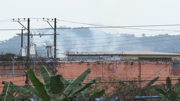 Ecuador registra 18 fallecidos por enfrentamientos entre reclusos
