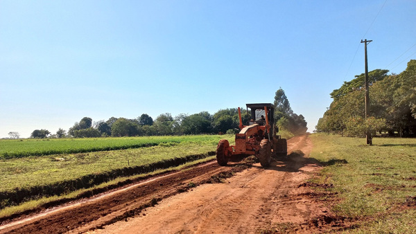 Reparación de caminos rurales no satisface a los pobladores del campo - La Clave