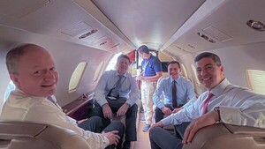 Santiago Peña viaja por segunda vez a Brasil tras ser electo presidente