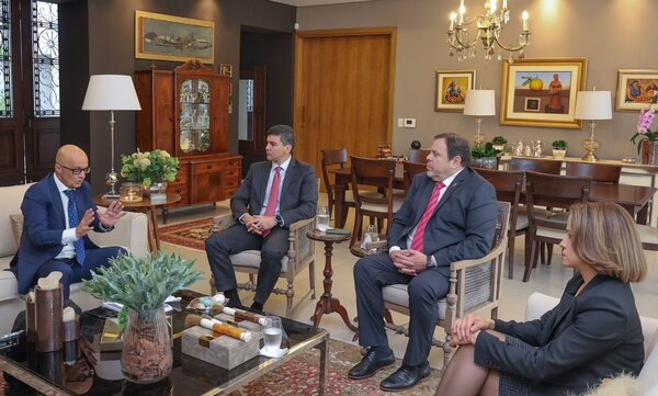 Anuncian alianzas entre Paraguay y la aerolínea Air Europa - ADN Digital