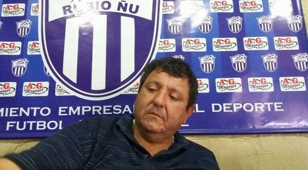Reapareció el "presi" de Rubio Ñu de Luque peleándose con un periodista