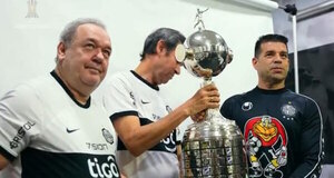 Versus / El emotivo encuentro entre las leyendas de Olimpia y la Copa Libertadores