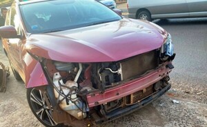 Conductora provoca violento accidente sobre la avenida San José