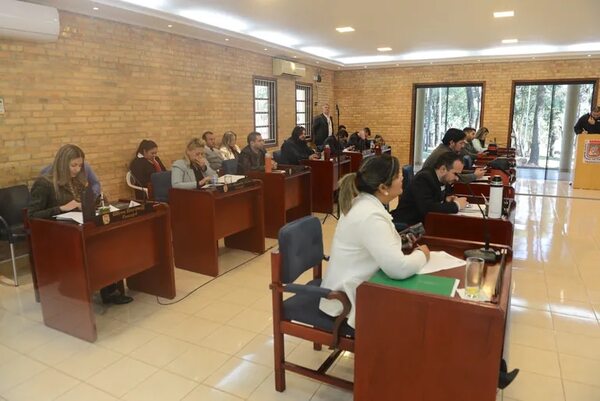 Piden autorizar licitación de productos farmacéuticos por G. 2.850 millones - ABC en el Este - ABC Color