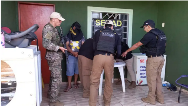 Detienen a dos hermanos que vendían el purete