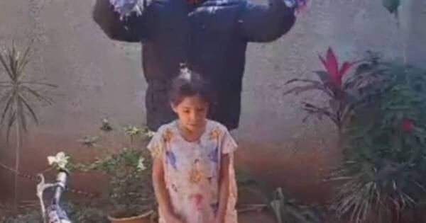 La Nación / ¡Mba´eio!: seguidora de los niños virales de Tacuatí cumplió el sueño a Clarita