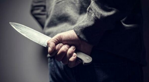 Imputan a joven por amenazar con cuchillo a su expareja y a su hijo de 3 meses - Noticiero Paraguay