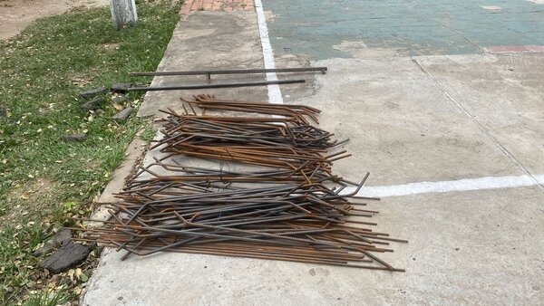 Obrero quedó detenido tras presunto hurto de materiales de construcción - trece