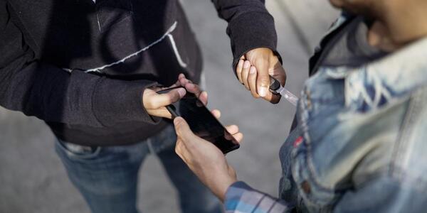 Diario HOY | Sanciones más duras a quienes roban y matan por un celular, la propuesta de Bachi Núñez