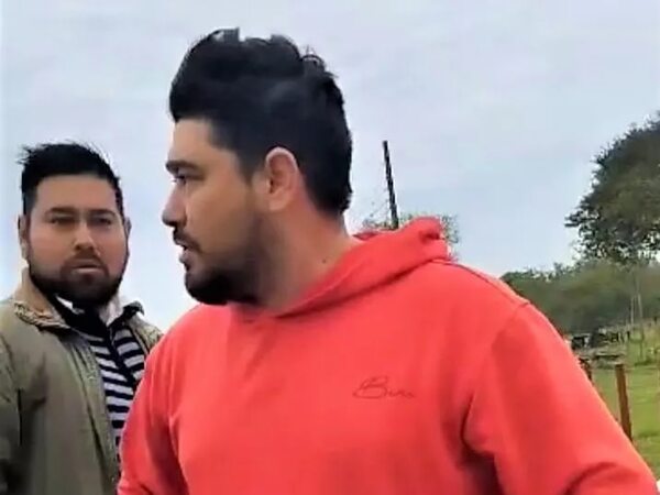 Video: detienen a concejal de Paraguarí por resistencia y supuesta agresión a policías - Nacionales - ABC Color